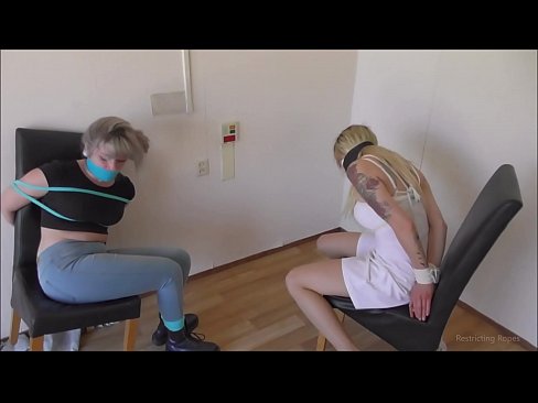 ❤️ Dipendente / legato e imbavagliato / damigella in pericolo Porno vkal it.porngipfy.ru ️❤