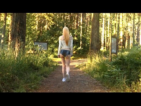 ❤️ Bella donna si muove lentamente, video non nudo Porno vkal it.porngipfy.ru ️❤